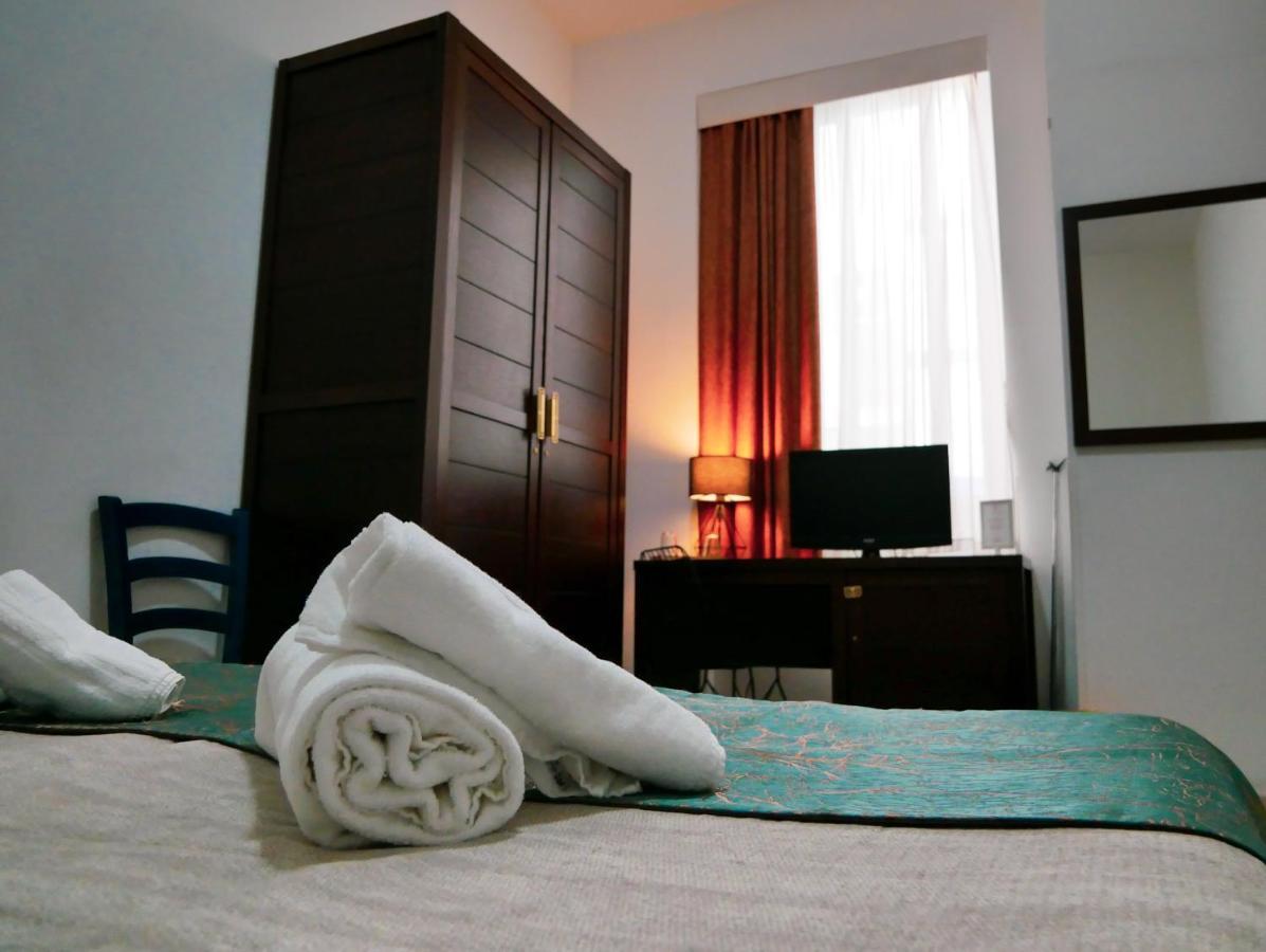 My Friend Antonia Bed & Breakfast Barcellona-Pozzo di Gotto Luaran gambar